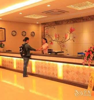 Yangshuo Hua Xiang Man Ting West Street Hotel Екстер'єр фото