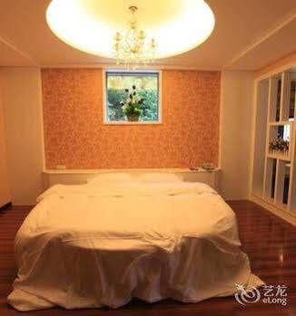 Yangshuo Hua Xiang Man Ting West Street Hotel Екстер'єр фото